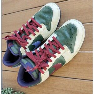 Nike Dunk Low From Nike To You Mens 11.5 Gorge Green Team Red FV8106-361